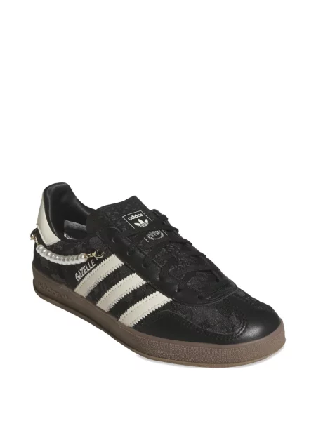 Căciulă Adidas cu șireturi din dantelă de drumeție negru