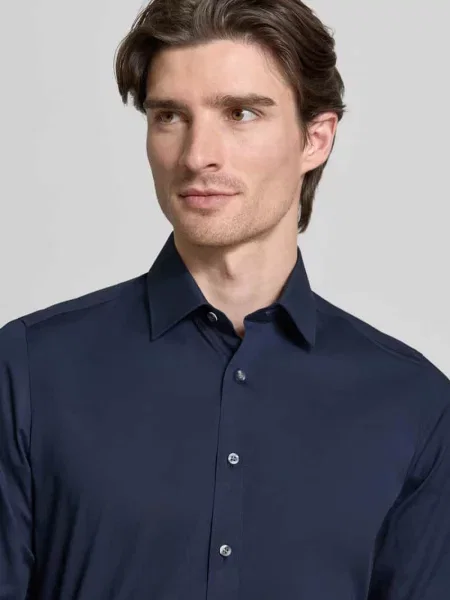 Koszula biznesowa o kroju slim fit z popeliny z bardzo długim rękawem Olymp Level 5 granatowa