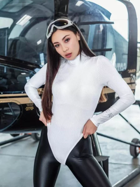 Боди бежеве