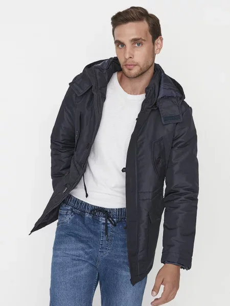 Демисезонная куртка Trendyol без косточек синяя