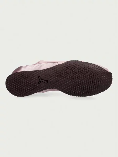 Кроссовки Puma в уличном стиле