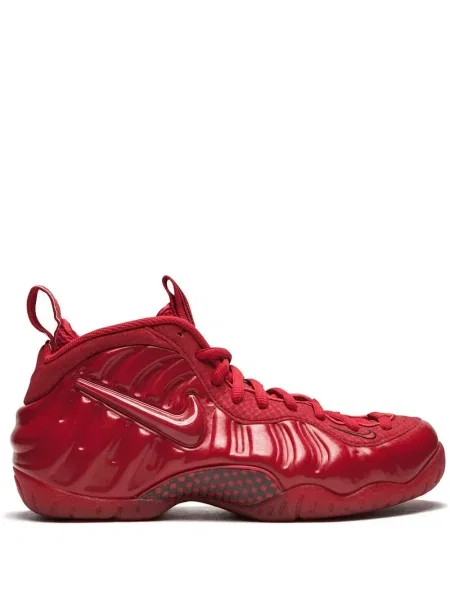 Sneakerși Nike roșu