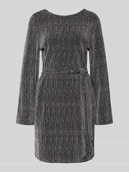 Sukienka mini o luźnym kroju z obszyciem kamieniami stras model ‘MAEVE’ Pieces czarna