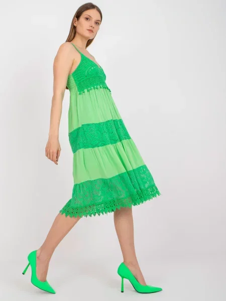 Obleka obleka Fashionhunters zelena