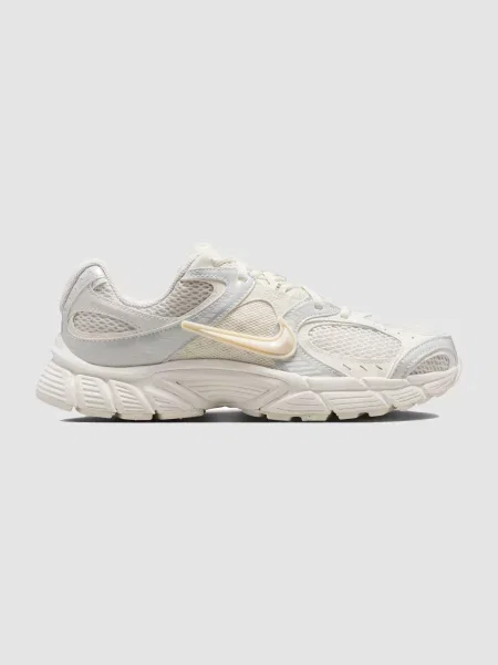 Кожаные повседневные кроссовки Nike