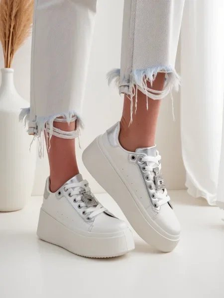 Sneakerși Resti alb
