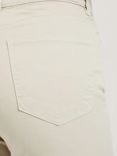 Jeansy Moodo białe