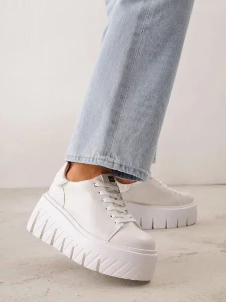 Sneakers VICES pe platformă chunky Tassi Albi alb