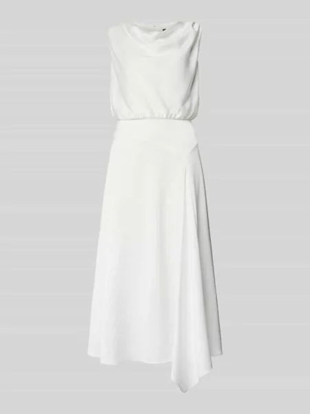 Suknia ślubna z lejącym dekoltem Swing