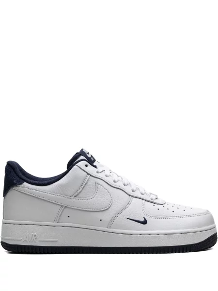 Велурени маратонки Nike Air Force 1 бяло