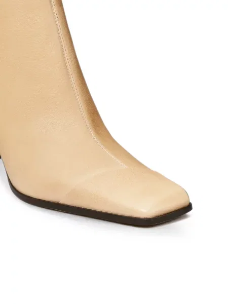 Șapcă Tory Burch cu vârf închis asimetrică