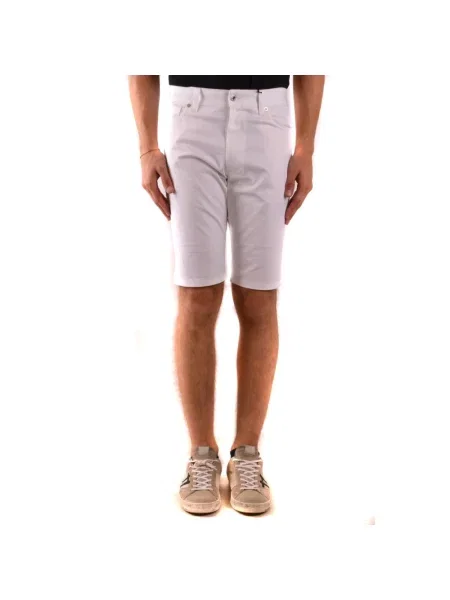 Bermudy Moschino białe