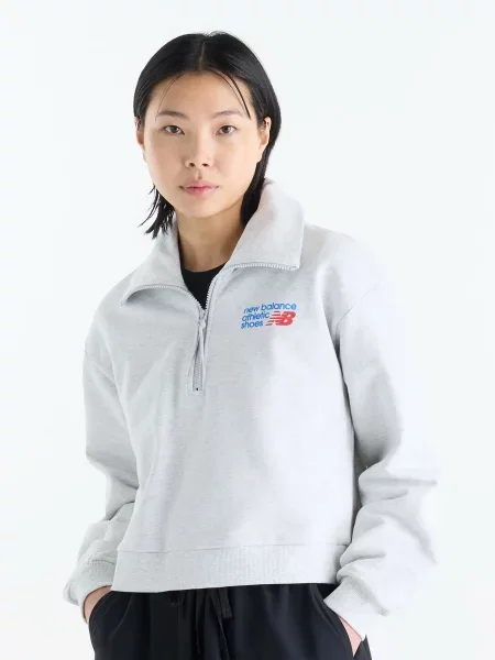 Свитер New Balance белый