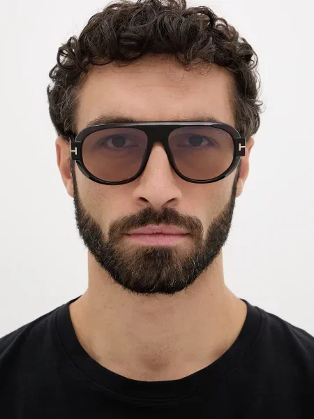 Солнцезащитные очки Tom Ford