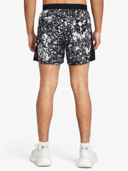 Šortky Under Armour s potlačou čierna