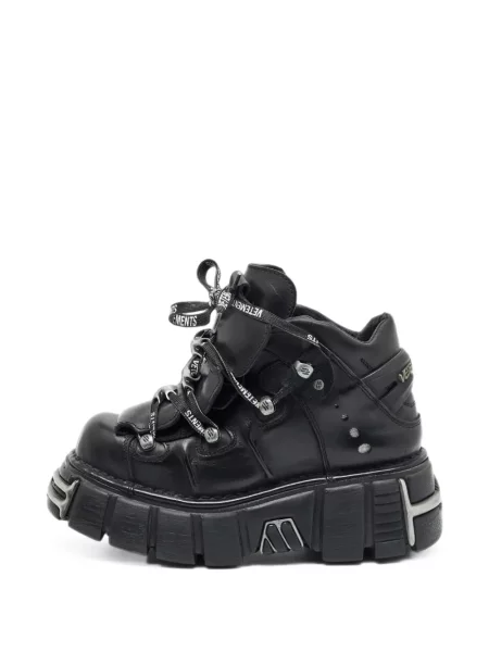 Sneakerși Vetements cu platformă negru