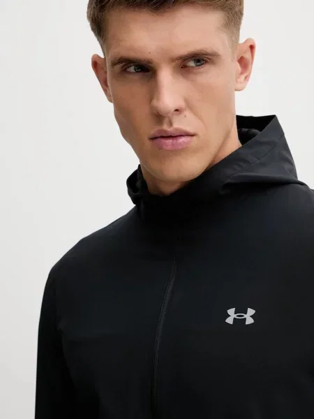 Демисезонная куртка Under Armour черная