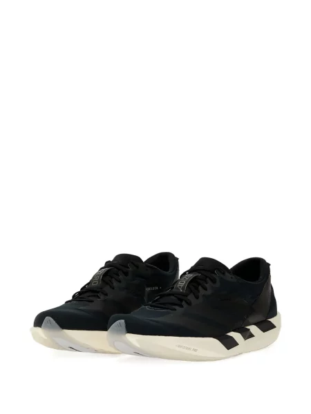 Pălărie Adidas cu dungi cu imagine de costum albastru