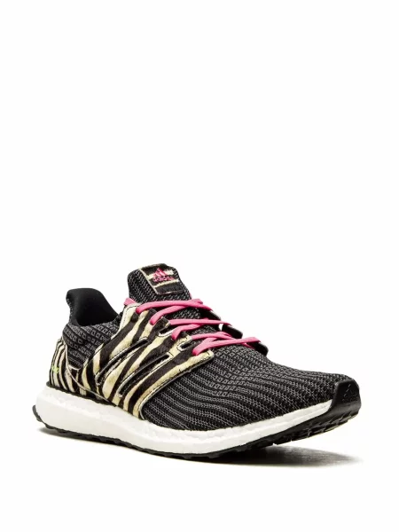 Tenisky Adidas UltraBoost se zebřím vzorem černé