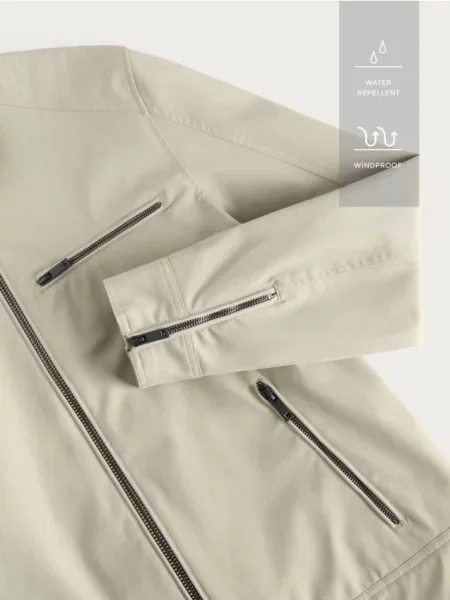 Байкерская куртка Reserved с воротником стойка зеленая