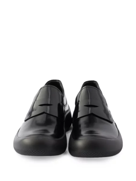 Pantofi loafer Prada din piele negru