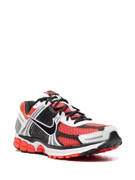 Sportbačiai Nike Vomero raudona