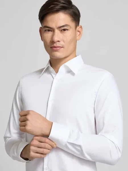 Koszula biznesowa o kroju slim fit z bardzo długim rękawem model ‘HANK’ Boss biała