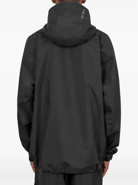 Geacă Arc'teryx cu glugă negru