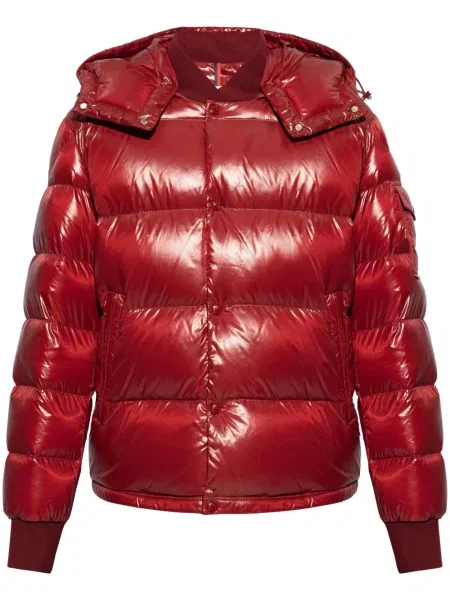 Яке Moncler червено