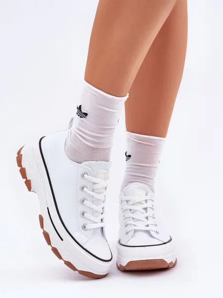 Superge Pe1 s platformo bela