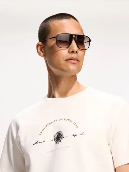 Reserved Tricou regular cu imprimeu crem
