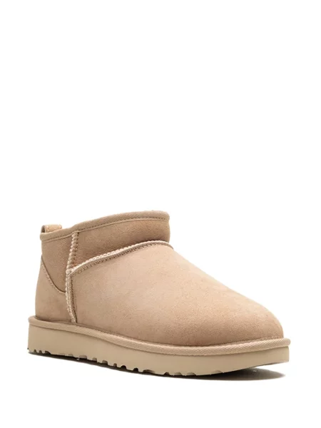 Semišové klasické kotníkové boty Ugg béžové