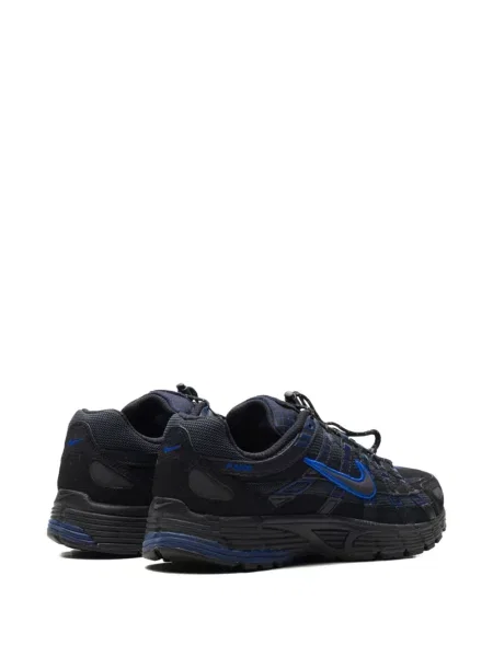 Sneakerși Nike Vomero alb