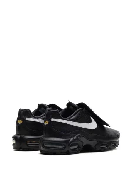 Gėlėtas marškinėliai Nike be kulniuko violetinė