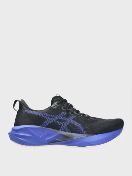 Кросівки Asics Novablast чорні