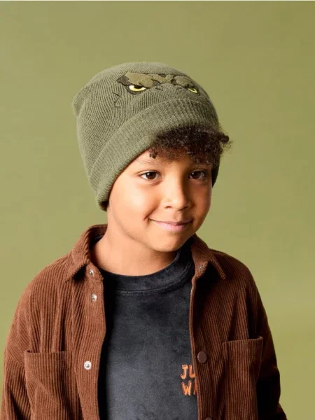 Sinsay Čepice beanie s motivem draka khaki