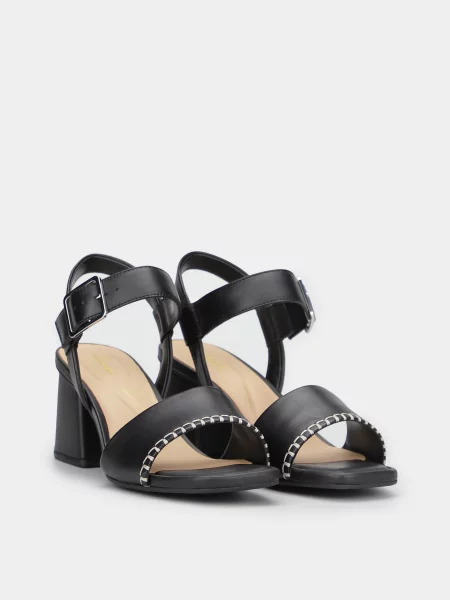 Кожаные босоножки Clarks с пряжкой черные
