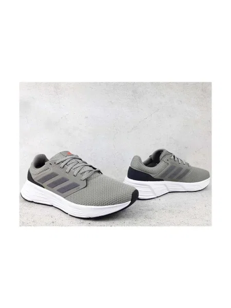 Pantofi Adidas gri
