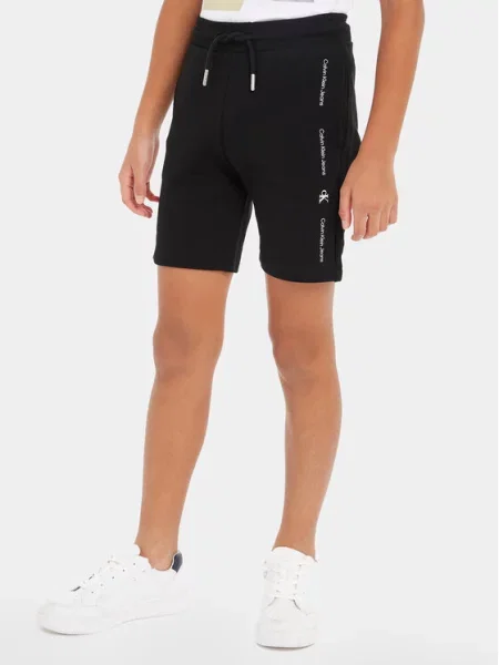 Calvin Klein Jeans Sportiniai šortai Minimalistic juoda