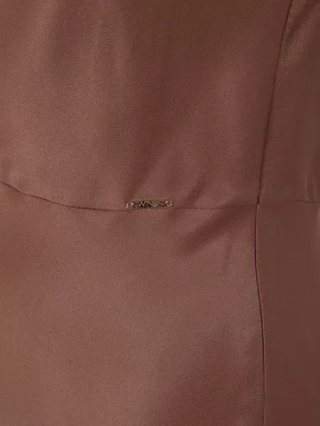 Gâtul glugii rochie Twinset de costum maro