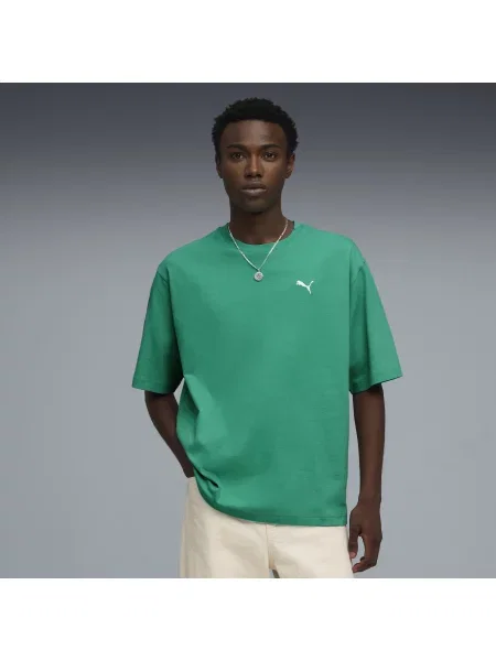 PUMA koszulka o pudełkowym kroju WARDROBE ESS Odzież S zielony