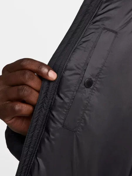 Steppelt dzseki Nike Acg: All Conditions Gear fekete
