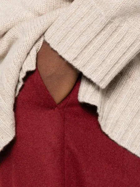 Pantaloni Max Mara plisate roșu