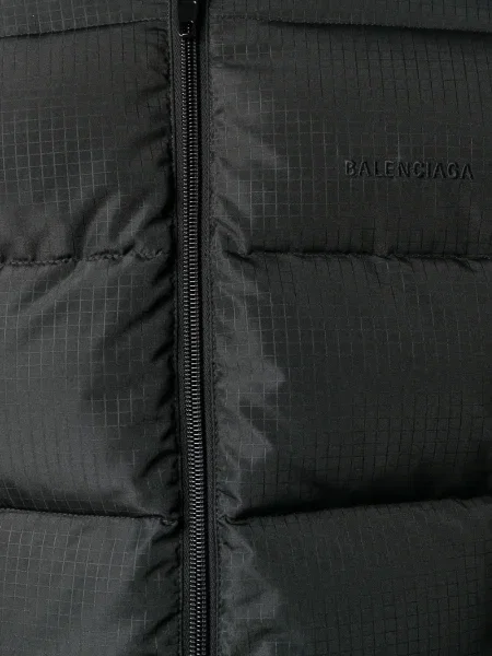Matlasat geacă Balenciaga negru