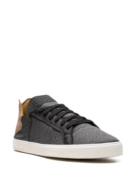 Маратонки Adidas Pharrell Williams с връзки с дантела бяло