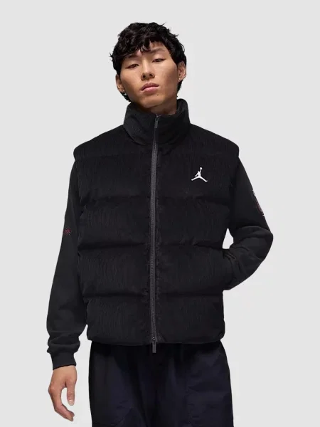 Утепленный пуховый жилет Jordan черный