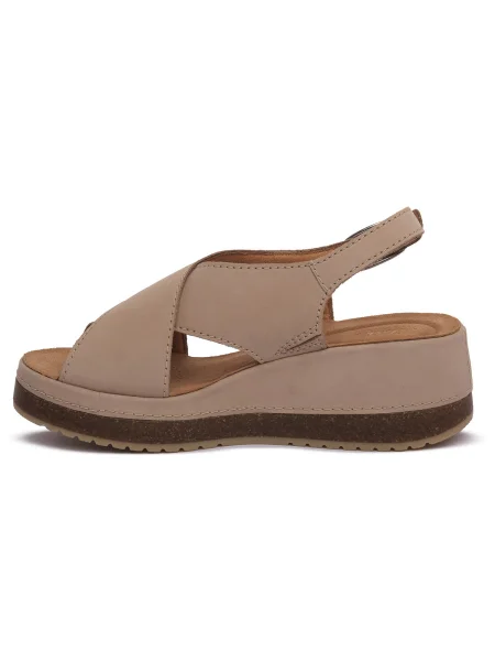 Pantofi Clarks bej