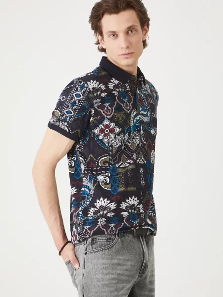 Тениска с яка Medicine с десен