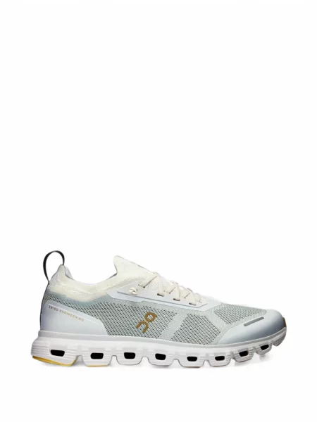 Sneakerși On