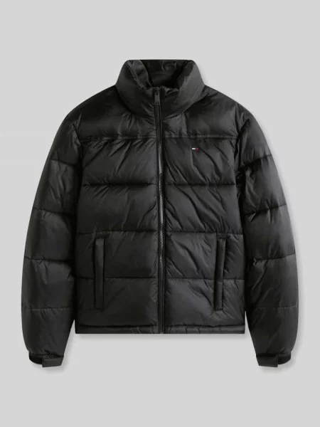 Kurtka pikowana o kroju regular fit z ukrytym kapturem Tommy Jeans czarna